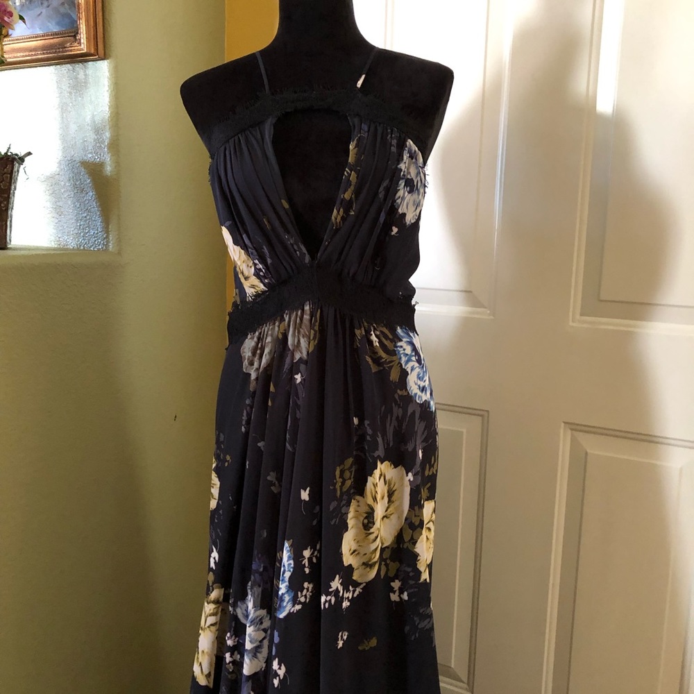Jill Stuart Maxi Cutout Dress - Picture 6 of 16